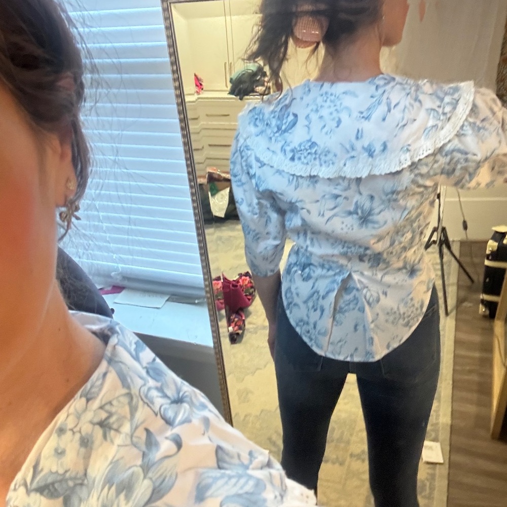 Batsheva Laura Ashley size 2 fits like a small Blue and White Floral Blouse - Picture 6 of 6
